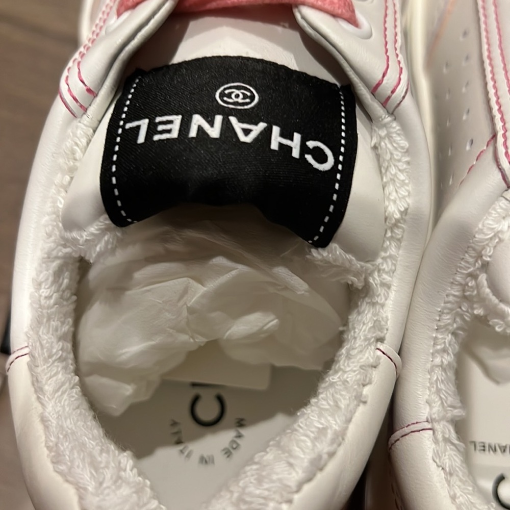 Chanel 21P white pink tennis logo sneakers 38 - Picture 8 of 9